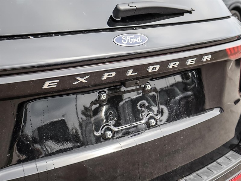 2027 Ford Explorer Active W/200A Pkg 4WD