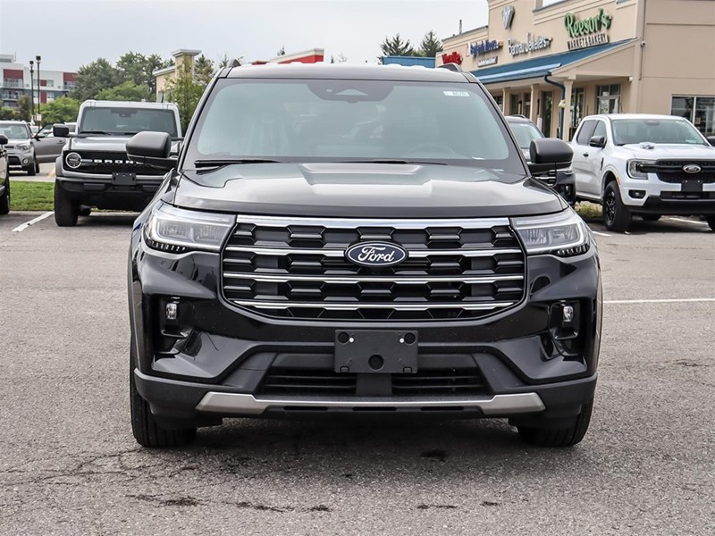 2027 Ford Explorer Active W/200A Pkg 4WD