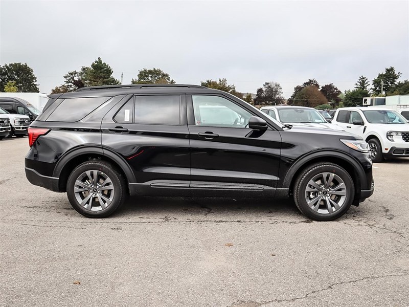2027 Ford Explorer Active W/200A Pkg 4WD