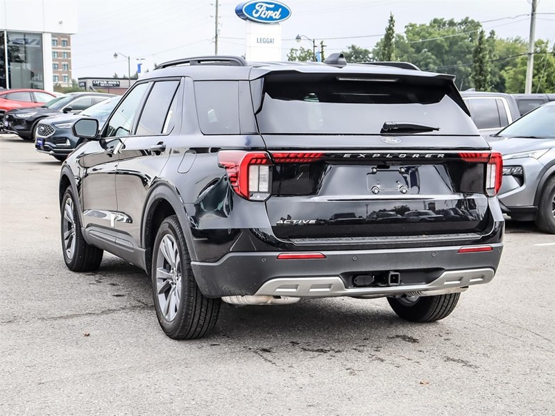 2027 Ford Explorer Active W/200A Pkg 4WD