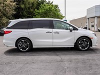 2024 Honda Odyssey Touring Auto