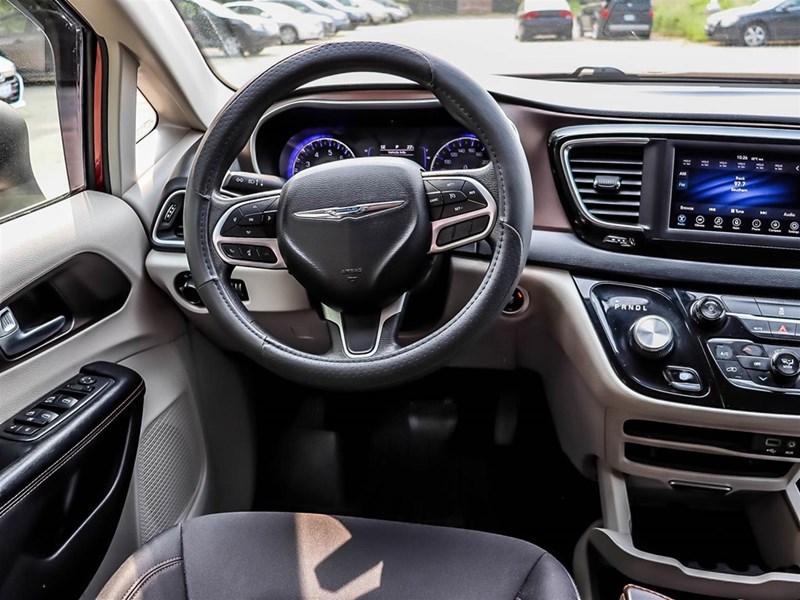 2018 Chrysler Pacifica L 2WD
