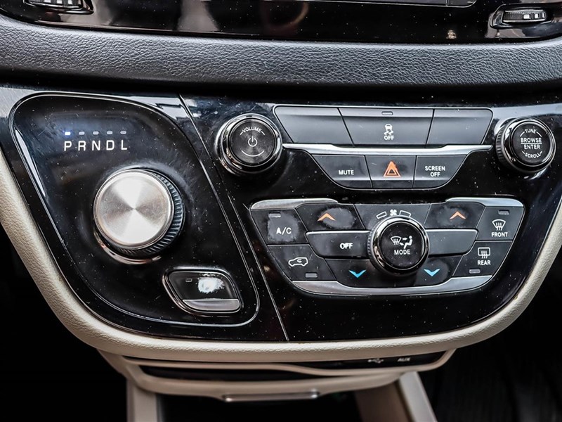 2018 Chrysler Pacifica L 2WD