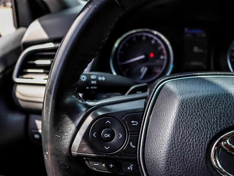 2019 Toyota Camry SE Auto