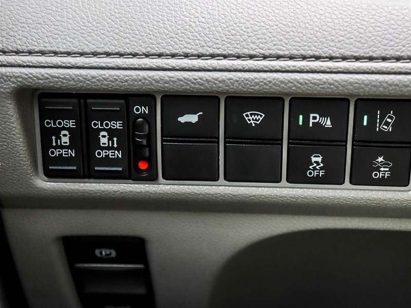 2020 Honda Odyssey Touring Auto