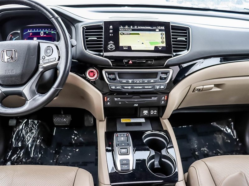 2021 Honda Pilot Touring 8-Passenger AWD