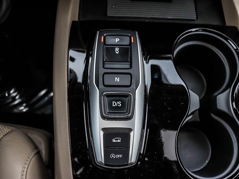 2021 Honda Pilot Touring 8-Passenger AWD