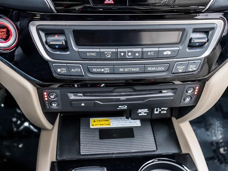 2021 Honda Pilot Touring 8-Passenger AWD