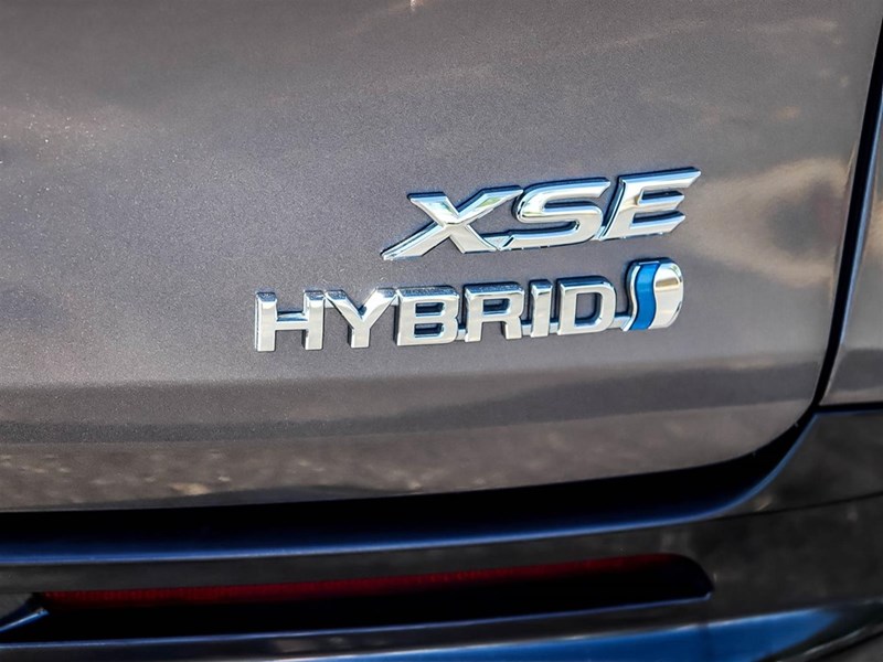 2021 Toyota Sienna XSE 7-Passenger AWD