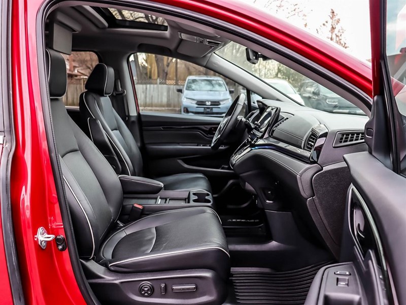 2022 Honda Odyssey Touring Auto