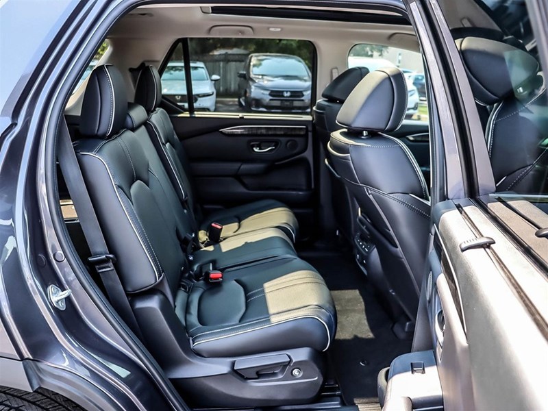 2023 Honda Pilot Touring AWD