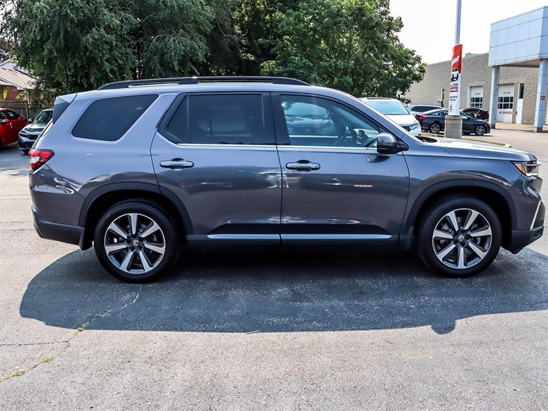 2023 Honda Pilot Touring AWD