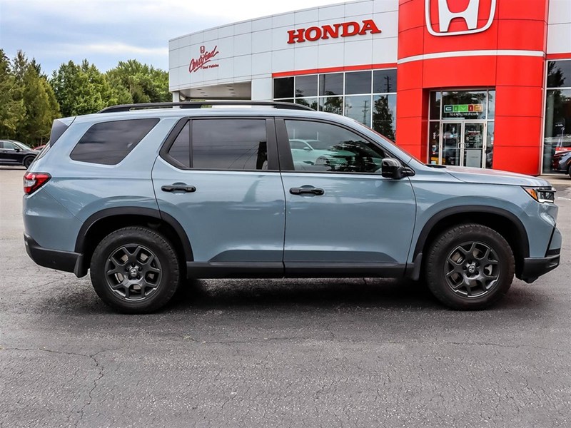 2023 Honda Pilot Trailsport AWD