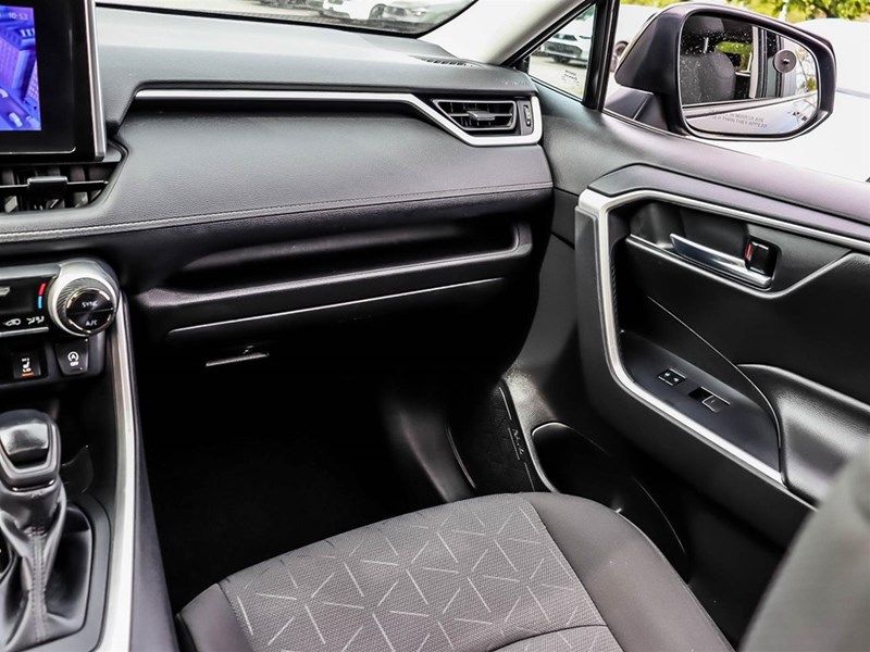 2023 Toyota RAV4 XLE AWD