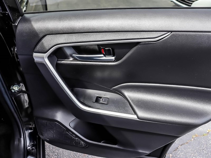 2023 Toyota RAV4 XLE AWD