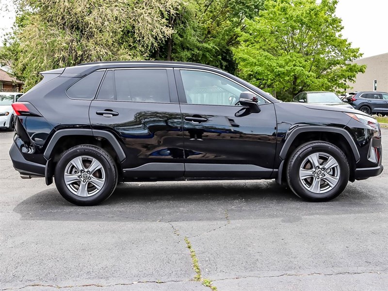 2023 Toyota RAV4 XLE AWD