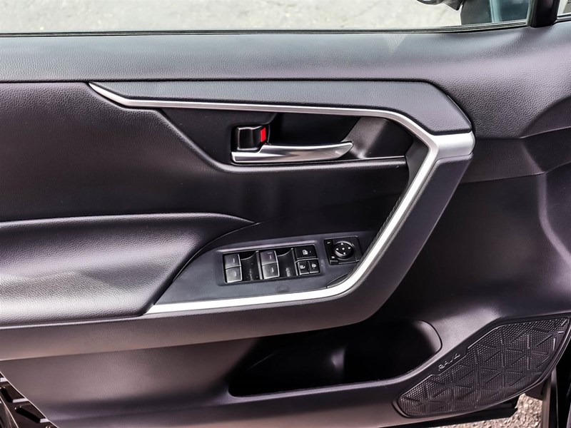 2023 Toyota RAV4 XLE AWD