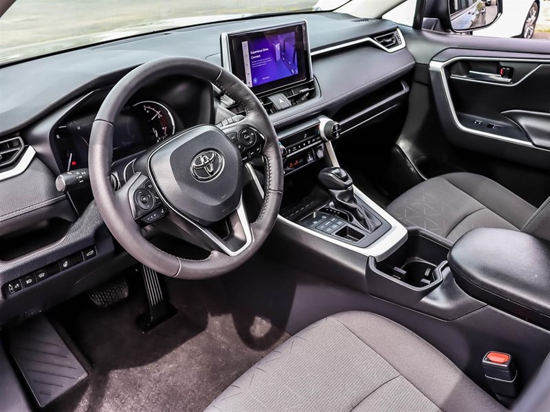 2023 Toyota RAV4 XLE AWD
