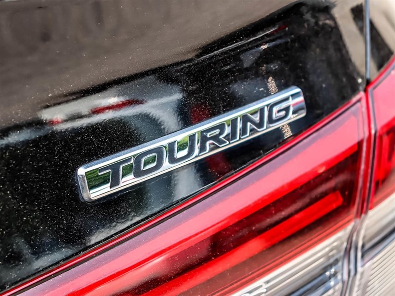 2024 Honda Civic Touring CVT