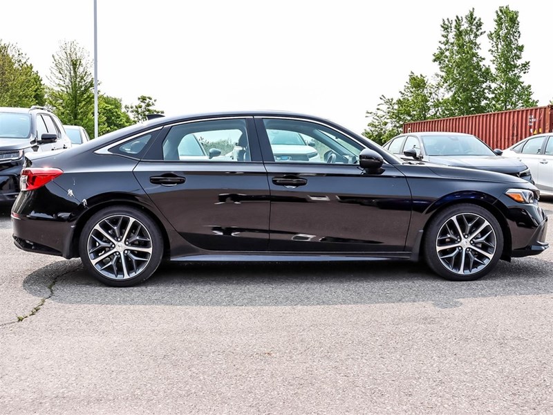 2024 Honda Civic Touring CVT