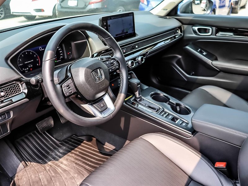 2024 Honda Civic Touring CVT