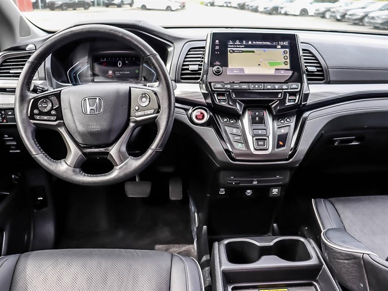 2024 Honda Odyssey Touring Auto
