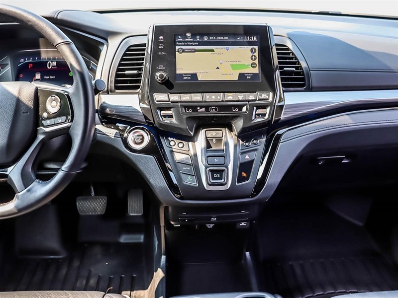 2024 Honda Odyssey Touring Auto