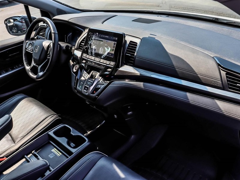 2024 Honda Odyssey Touring Auto