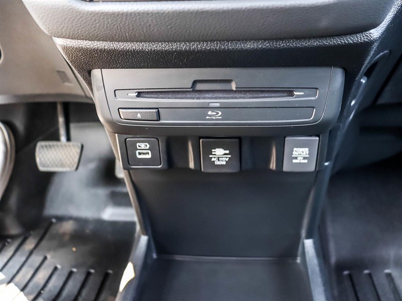2024 Honda Odyssey Touring Auto