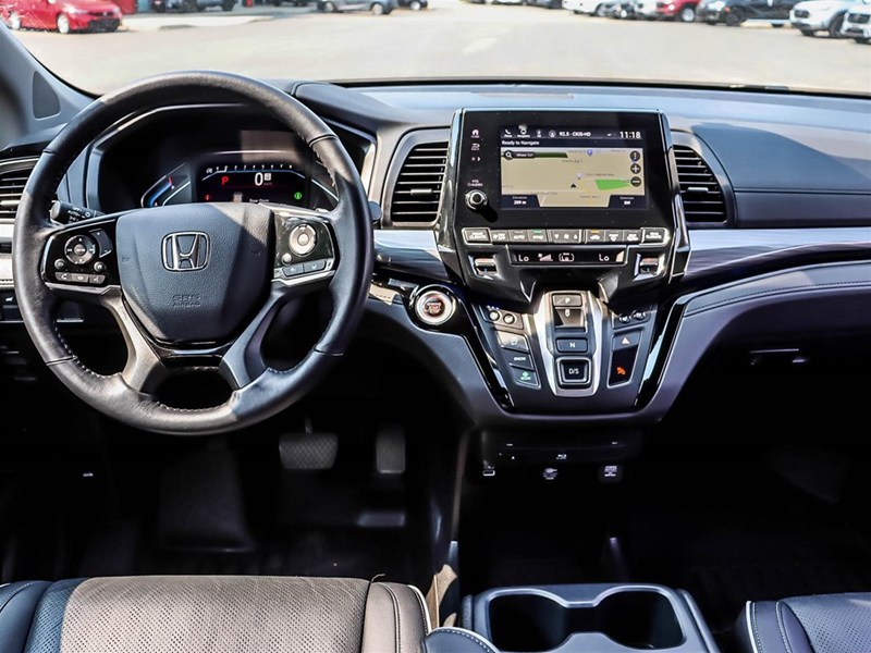 2024 Honda Odyssey Touring Auto