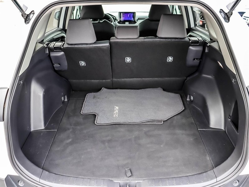 2025 Toyota Rav4 LE AWD