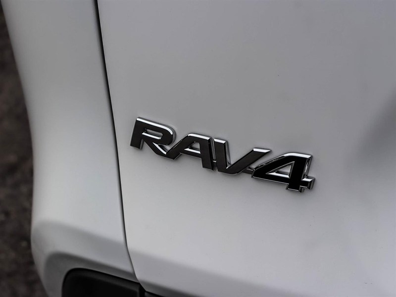 2025 Toyota Rav4 LE AWD