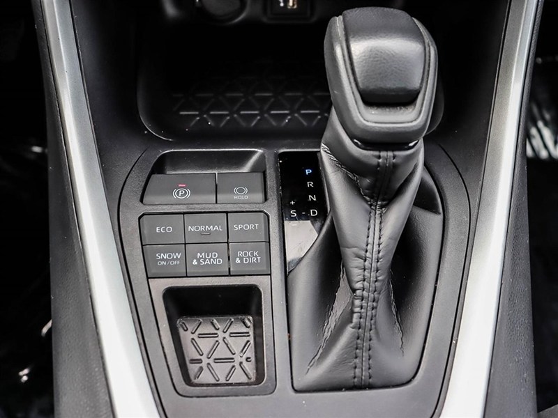 2025 Toyota Rav4 LE AWD