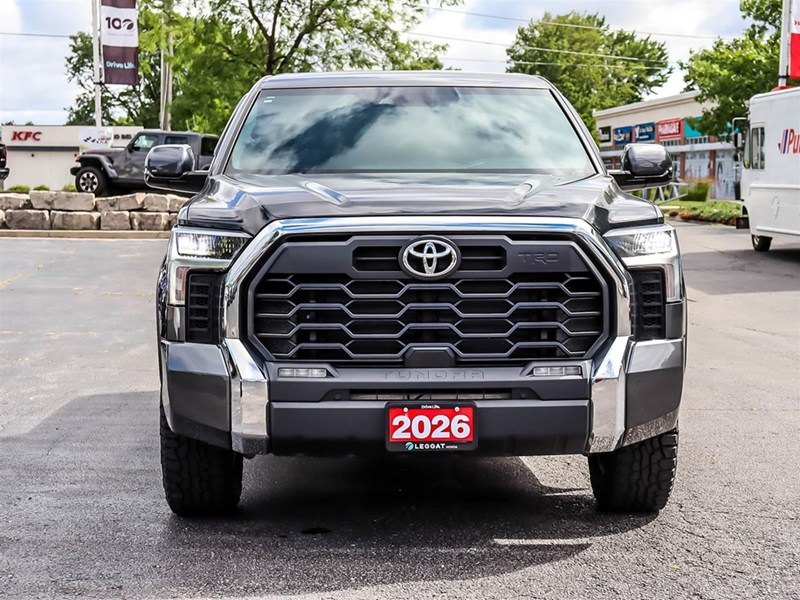 2026 Toyota Tundra 4X4 Crewmax SR