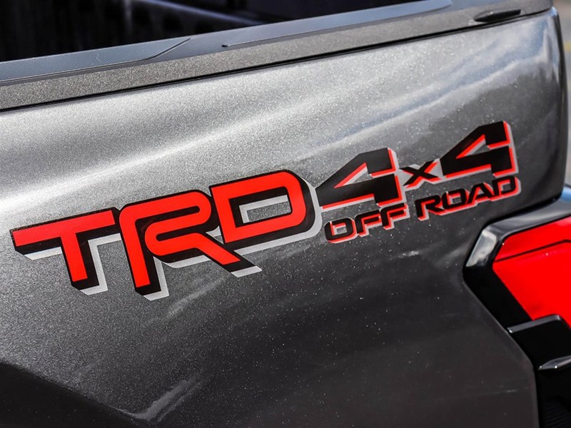 2026 Toyota Tundra 4X4 Crewmax SR