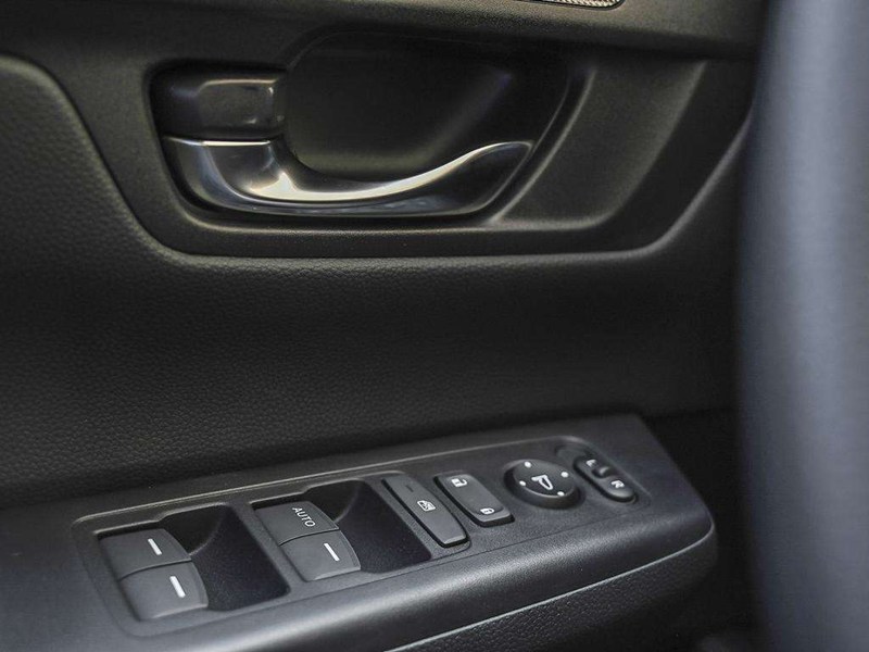 2026 Honda Cr-V LX 2WD