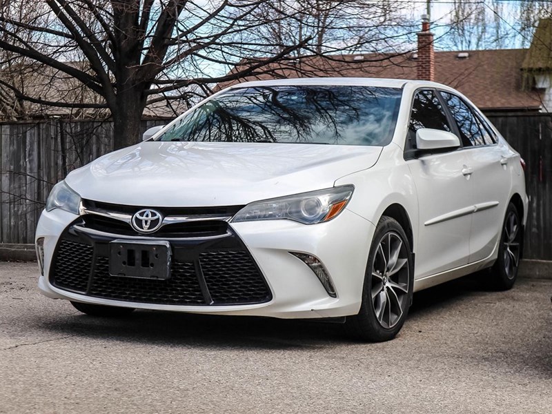2015 Toyota Camry 4dr Sdn I4 Auto XSE