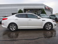 2015 Kia Optima 4Dr Sdn Auto LX W/Sunroof/Certified/22 Service Rec
