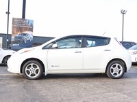 2015 Nissan LEAF SV | Push Button Start | Fast Charging | Bluetooth