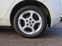 2015 Nissan LEAF SV | Push Button Start | Fast Charging | Bluetooth