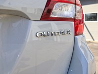 2015 Subaru Outback Limited 2.4/Harman Kardan/Leather/Sunroof
