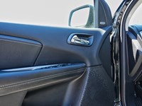 2017 Dodge Journey Crossroad | AWD | V6 | Push Start | Back Up Camera