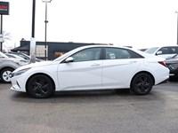 2022 Hyundai Elantra Preferred Ivt