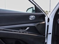 2022 Hyundai Elantra Preferred Ivt