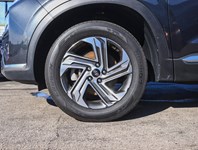 2022 Hyundai Santa Fe Trend Awd/Leather/Roof/Clean Carfax