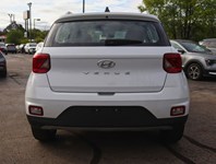 2022 Hyundai Venue Trend Ivt