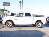 2022 RAM 1500 Classic SLT | Carplay | Heated Seats | Back Up Cam