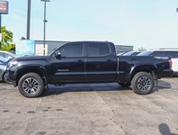 2022 Toyota Tacoma TRD Sport Prem / Sunroof/Clean Carfax