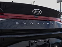 2023 Hyundai Elantra Essential | Apple Carplay | Heated Seats