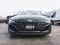 2023 Hyundai Elantra Essential | Apple Carplay | Heated Seats